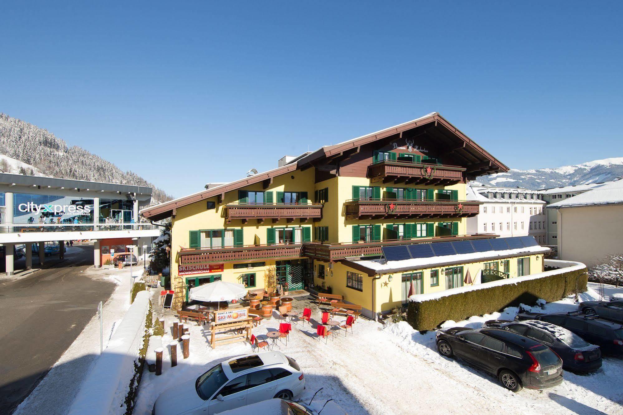 Hotel Pension Hubertus Цел ам Зее Екстериор снимка